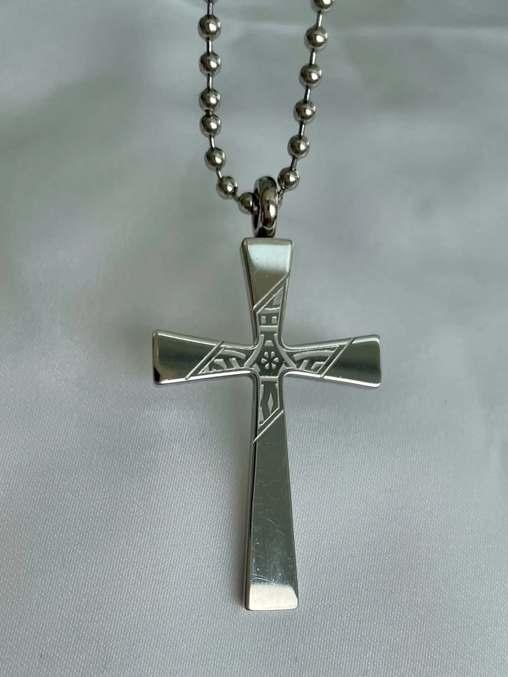 Unisex Polished Cross Pendant Necklace - Silver- 18” ball chain